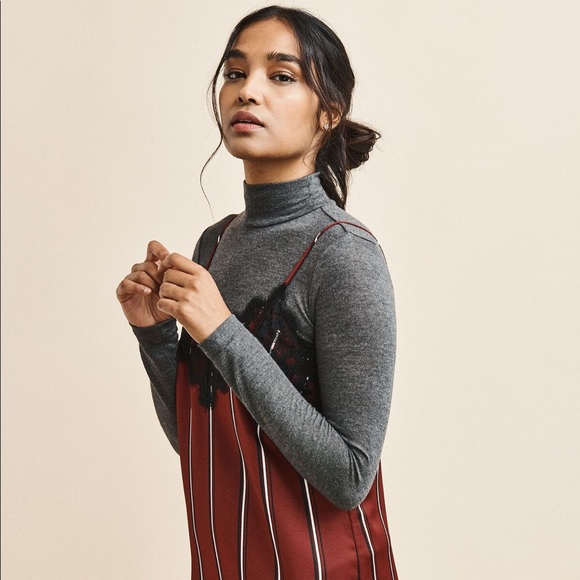 Slip Dress With Lace - Picture 4 of 5